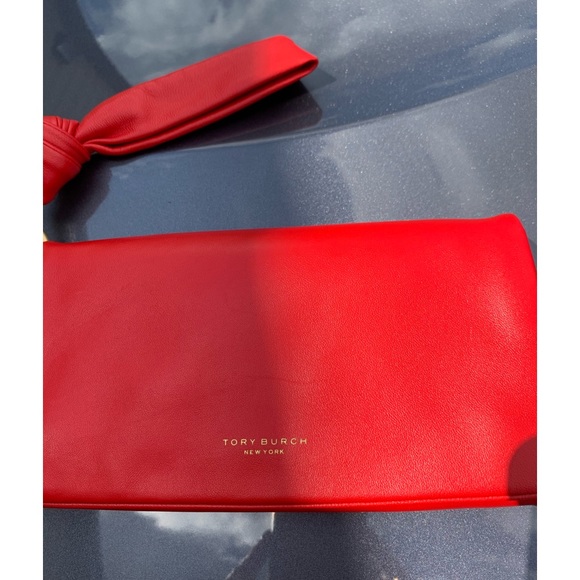 Tory Burch Handbags - Tori Burch “Beau Wristlet”